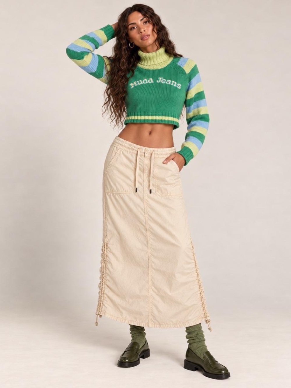 American Eagle cream cargo skirt. - Picture 3 of 7